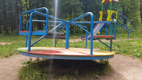 Калужские депутаты проверят состояние детских игровых площадок